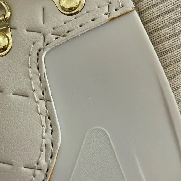 BAUER TREMBLANT-STYLE ICE SKATES - Picture 8 of 10